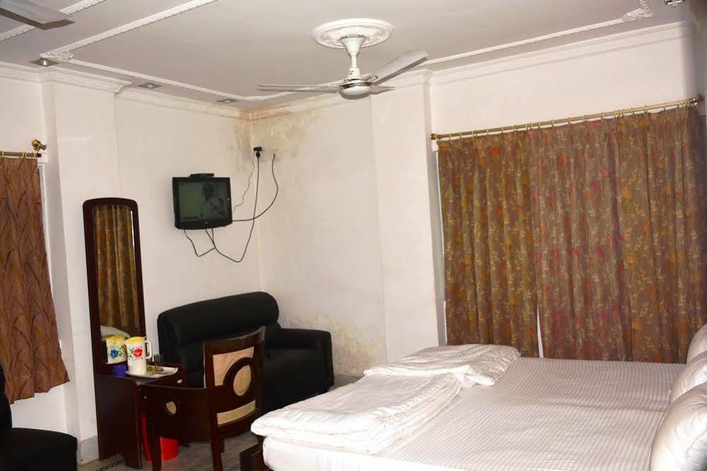 Hotel Thai International Bodh Gaya Exteriör bild