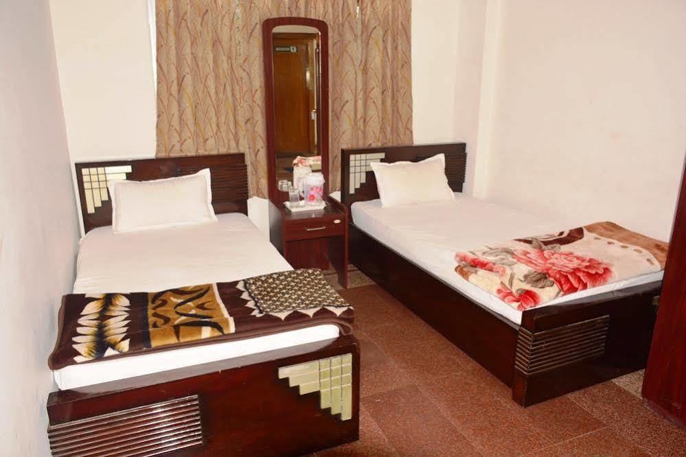 Hotel Thai International Bodh Gaya Exteriör bild